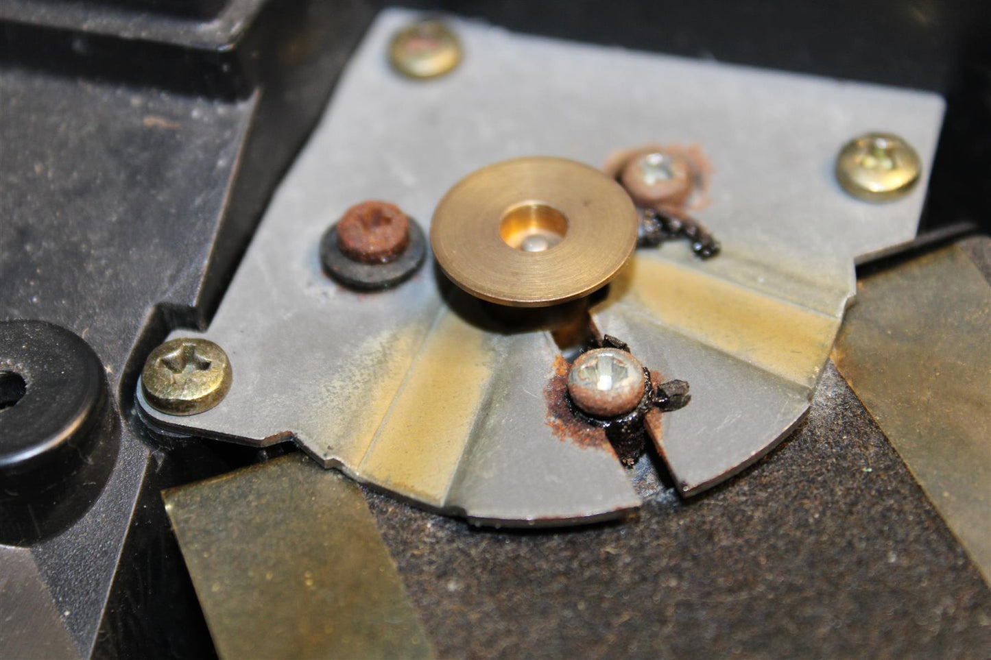 Rem og motorgummi reservedel til pladespiller – Bang & Olufsen Beocenter 2200